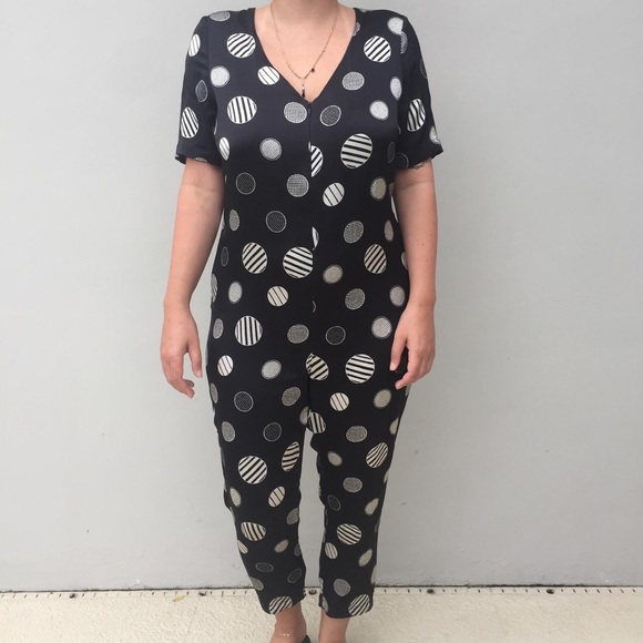 ASOS BLACK & WHITE CIRCLE POLKA DOT JUMPSUIT - Picture 2 of 5